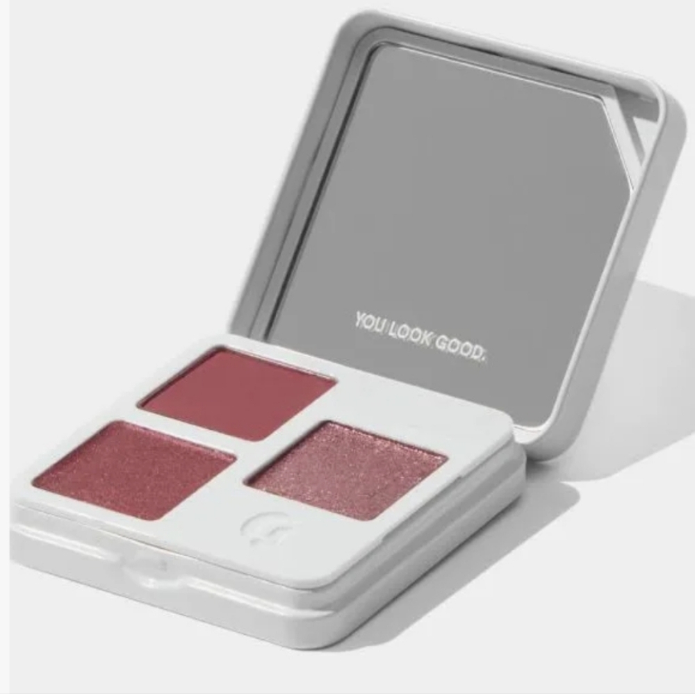 Glossier Monochromes Eyeshadow Trio Pallet in Heather (Neutral Rosy Tones)